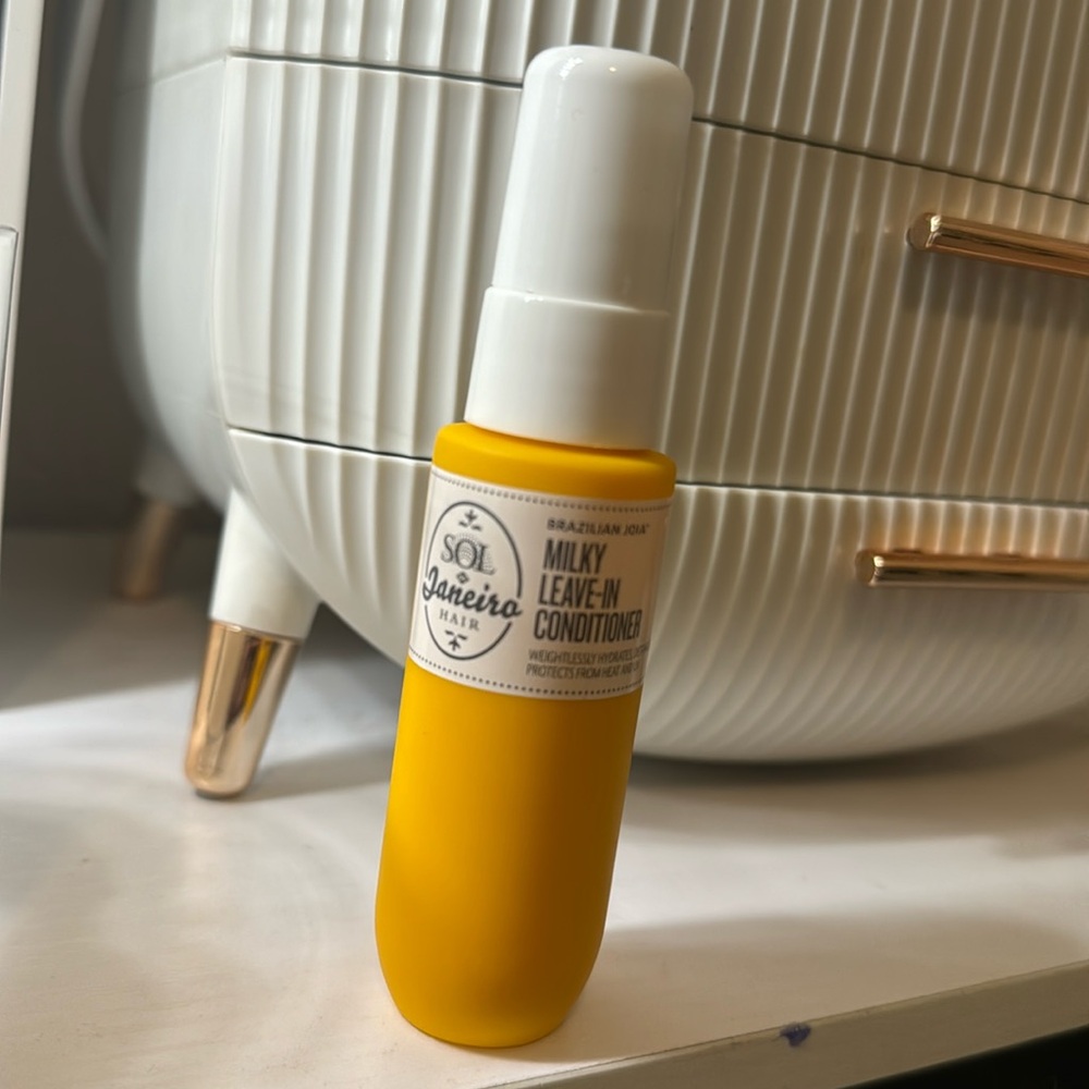 Sol De Janeiro Brazilian Joia milky leave in conditioner